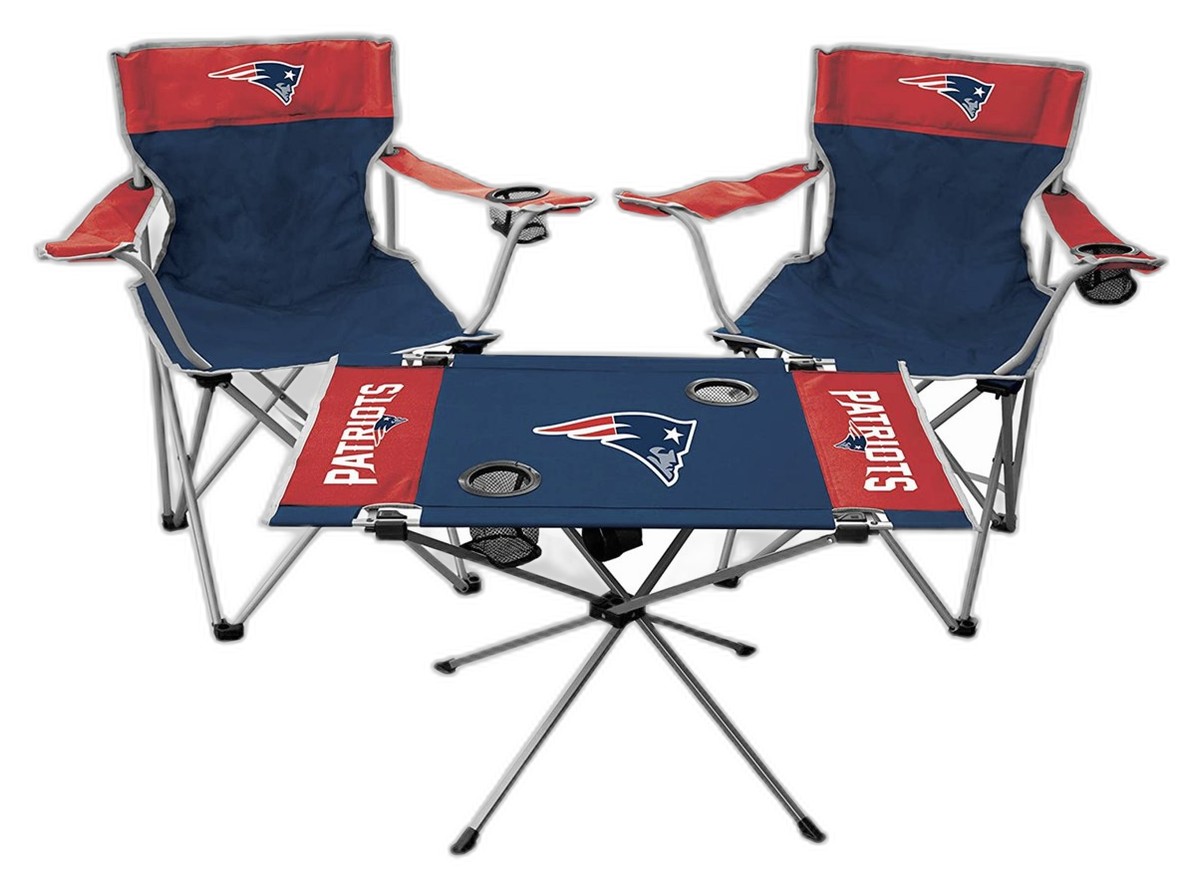 Folding chairs