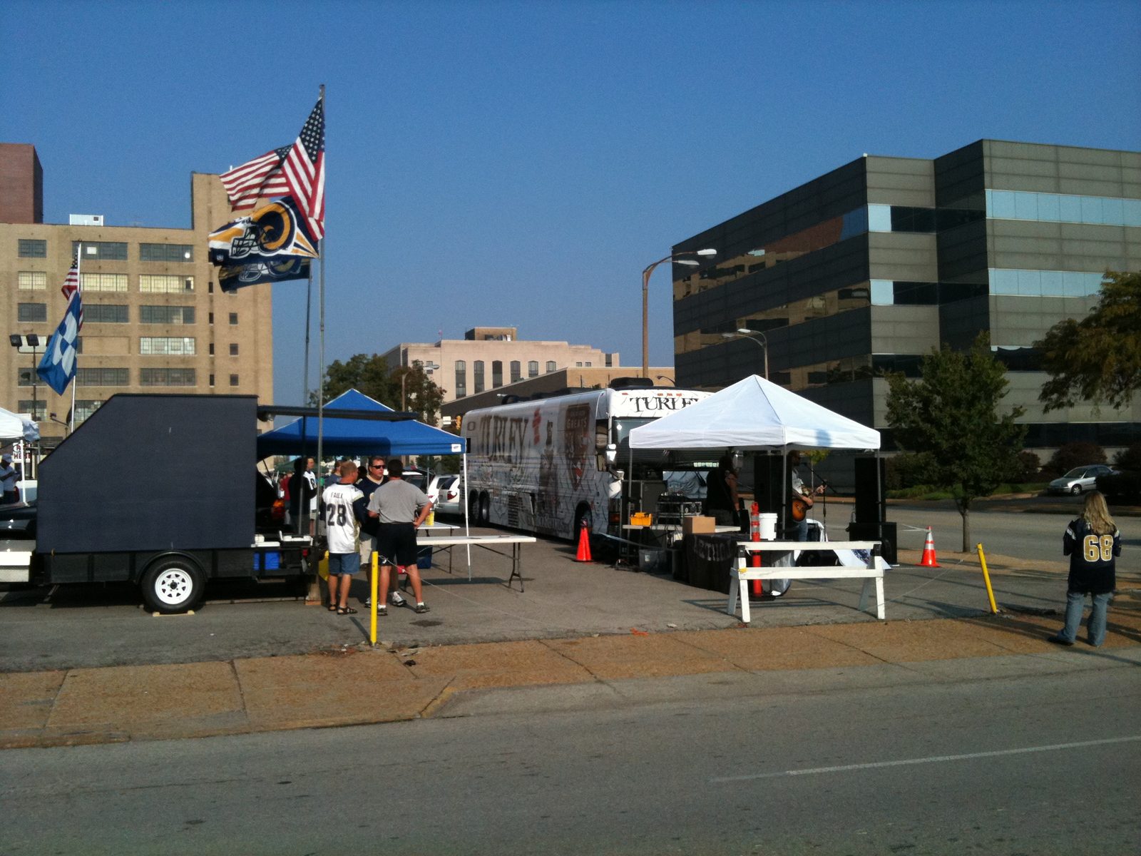 Crew hanging out at an urban lot setup